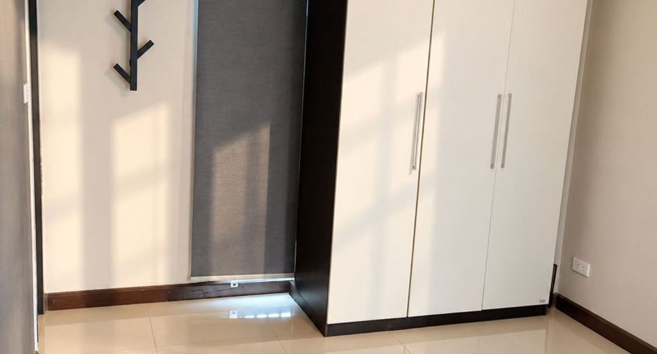 Condo en venta de 2 habitaciones en Lat Phrao, Bangkok