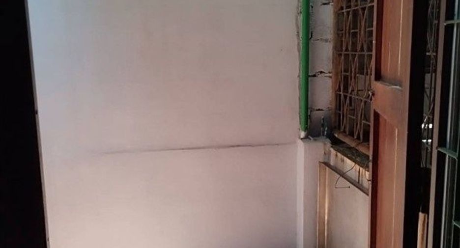 For sale 3 bedrooms retail Space in Yan Nawa, Bangkok