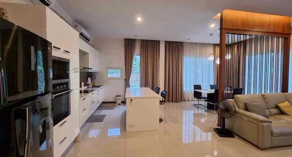 À louer 3 chambres villa à Huay Yai, Pattaya