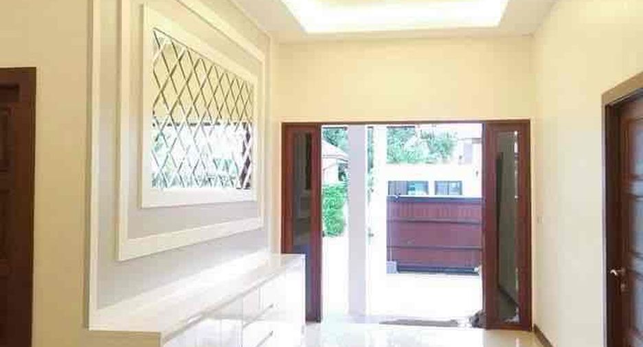 À louer 3 chambres villa à Huay Yai, Pattaya