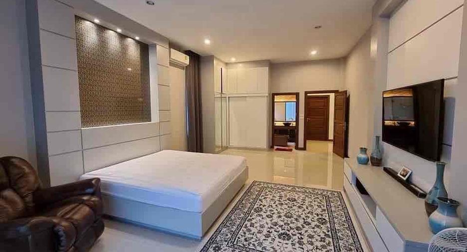 À louer 3 chambres villa à Huay Yai, Pattaya