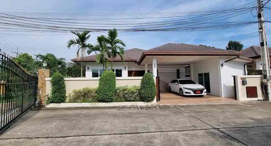 À louer 3 chambres villa à Huay Yai, Pattaya