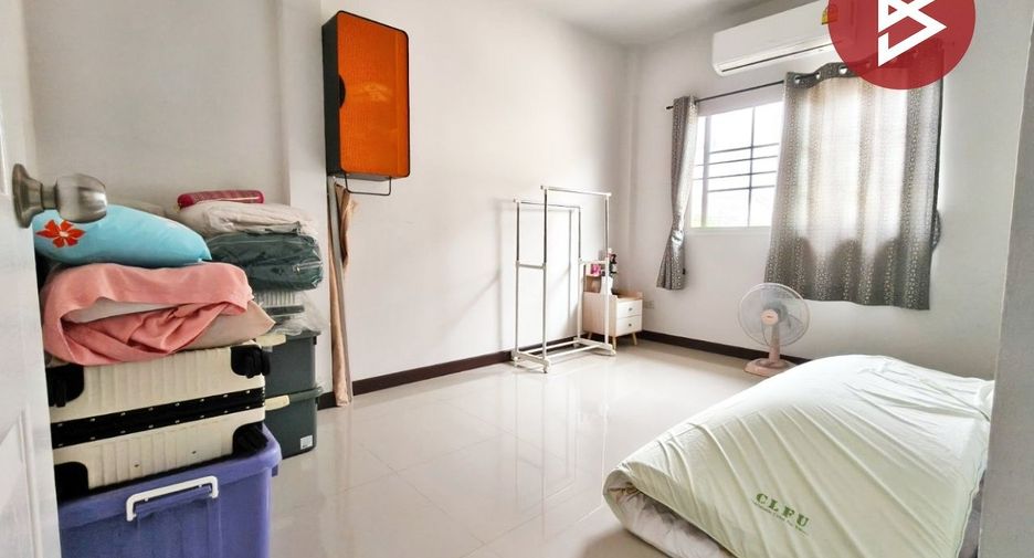 For sale 3 bedrooms townhouse in Mueang Samut Sakhon, Samut Sakhon