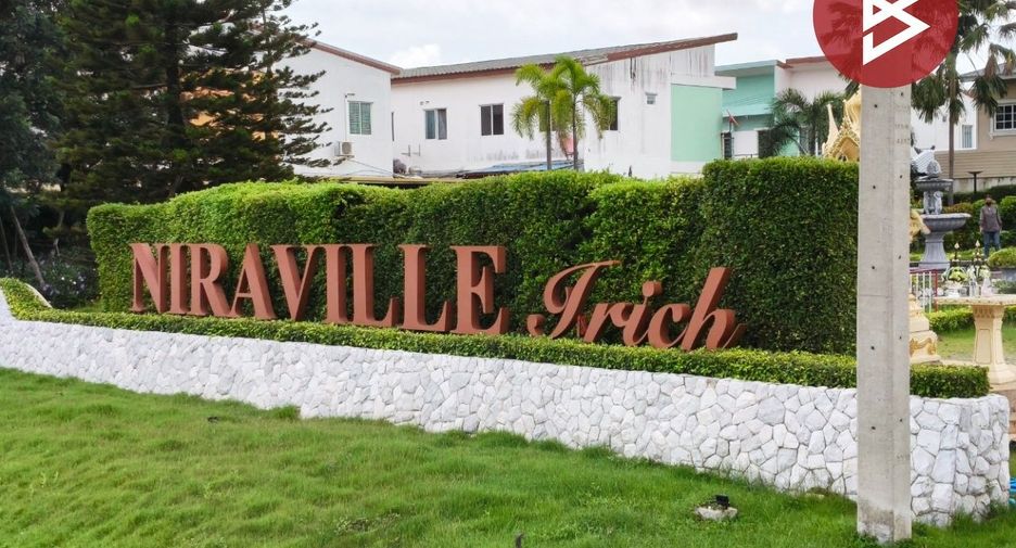 For sale 3 bedrooms townhouse in Mueang Samut Sakhon, Samut Sakhon