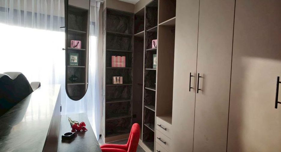 Villa zum Kauf mit 5 Zimmer in Bang Lamung, Chonburi