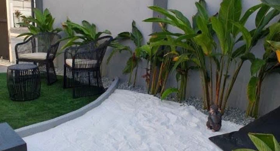 Villa zum Kauf mit 5 Zimmer in Bang Lamung, Chonburi