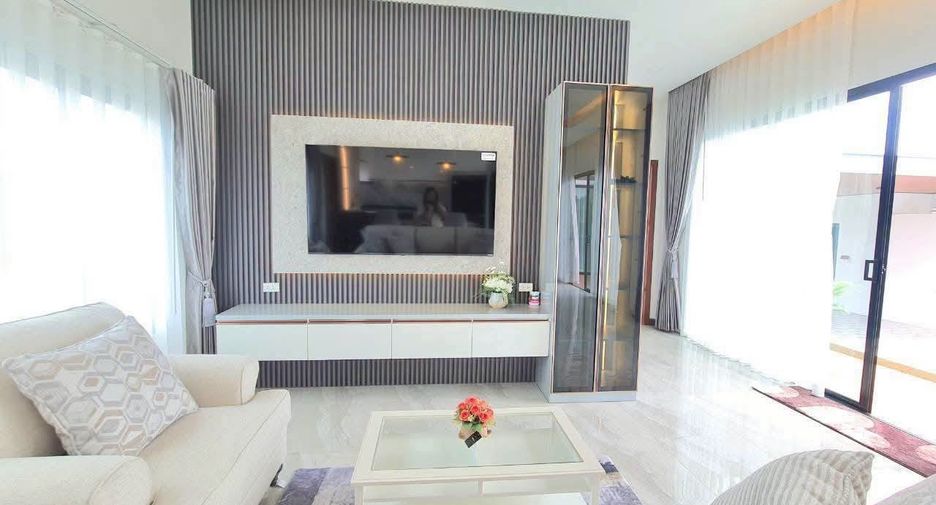 For sale 3 ベッドルーム villa in Bang Saray, Pattaya