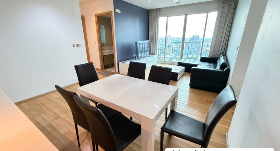 For sale 3 bedrooms condo in Khlong Toei, Bangkok