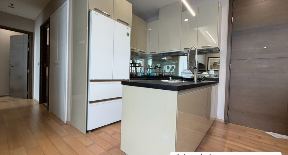 For rent 2 bedrooms condo in Watthana, Bangkok