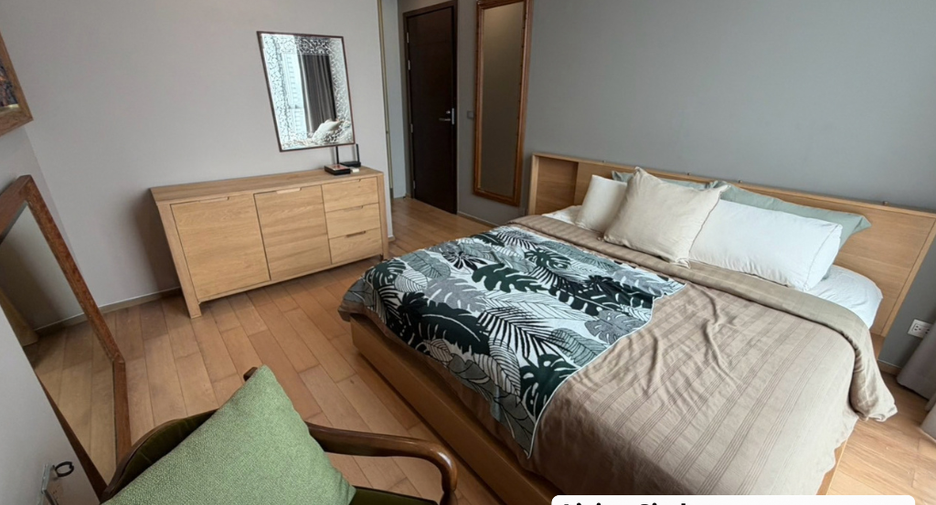 For rent 2 bedrooms condo in Watthana, Bangkok