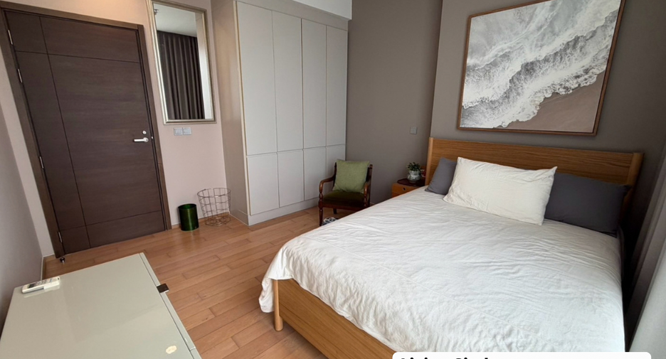 For rent 2 bedrooms condo in Watthana, Bangkok