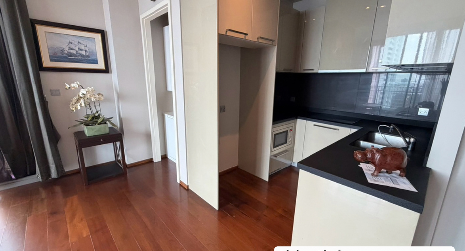 For rent and for sale 2 bedrooms condo in Watthana, Bangkok