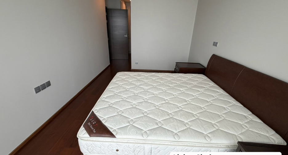 For rent and for sale 2 bedrooms condo in Watthana, Bangkok