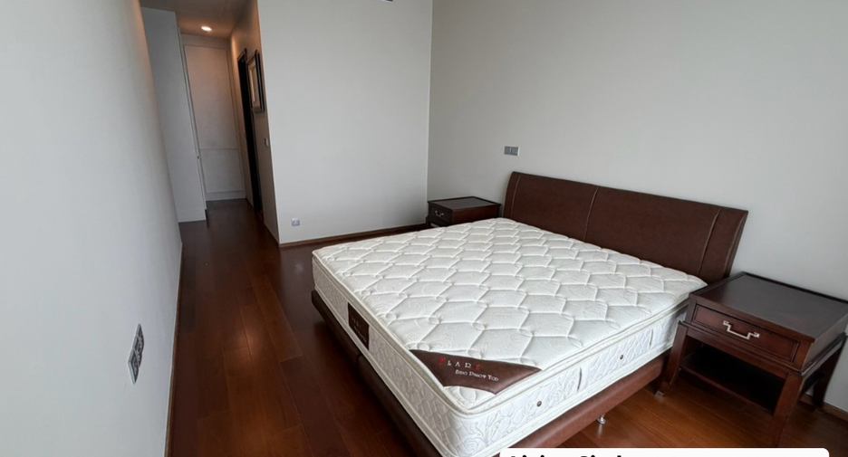For rent and for sale 2 bedrooms condo in Watthana, Bangkok
