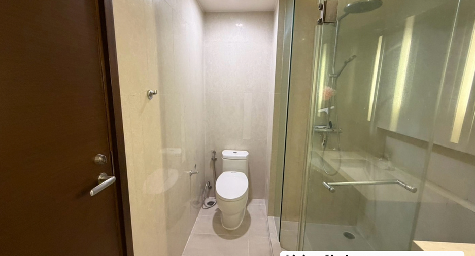 For rent and for sale 2 bedrooms condo in Watthana, Bangkok