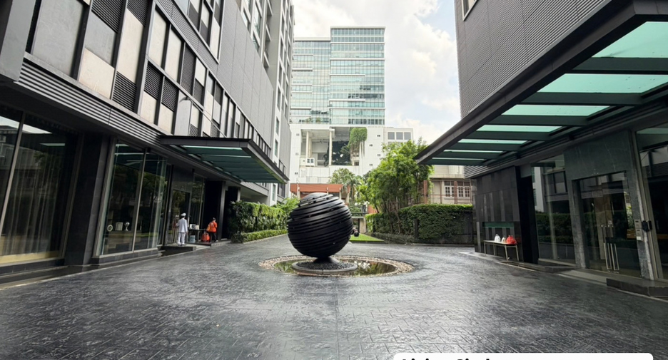 For rent and for sale 2 bedrooms condo in Watthana, Bangkok