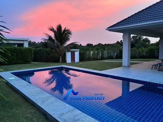 For sale 3 bedrooms villa in Hua Hin, Prachuap Khiri Khan