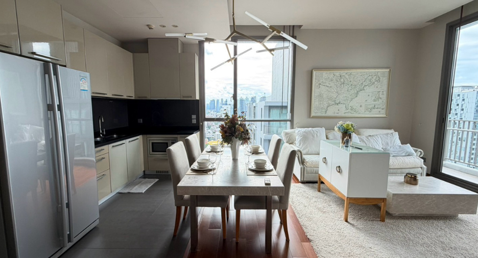 Wohnung zur Miete und zum Kauf mit 2 Zimmer in Watthana, Bangkok