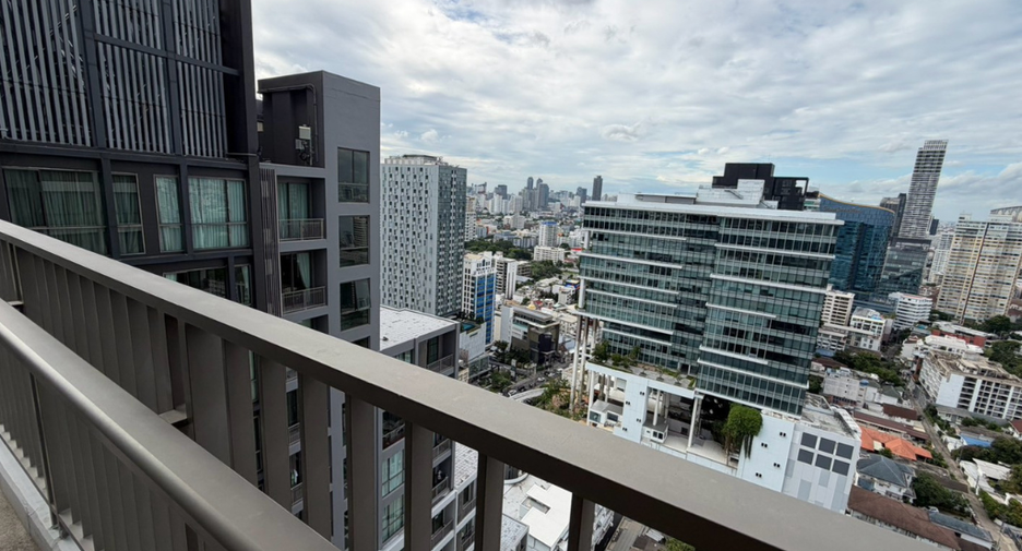 Wohnung zur Miete und zum Kauf mit 2 Zimmer in Watthana, Bangkok