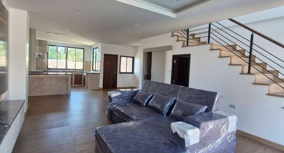 For sale 3 bedrooms house in Bang Saray, Pattaya