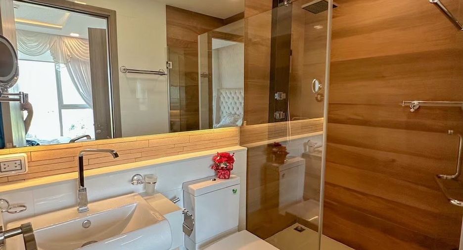 For rent 2 bedrooms condo in Bang Saray, Pattaya