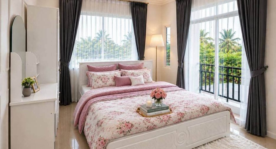 For sale 2 bedrooms townhouse in Bang Lamung, Chonburi