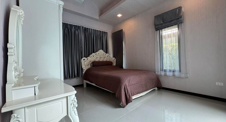 For rent 3 bedrooms house in Huay Yai, Pattaya