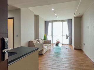 For sale 3 bedrooms condo in Watthana, Bangkok