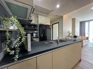 For sale 3 bedrooms condo in Watthana, Bangkok