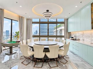 For rent and for sale 4 bedrooms condo in Watthana, Bangkok