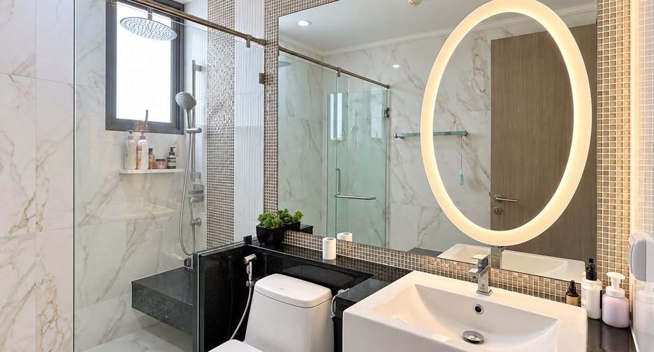 For rent and for sale 4 bedrooms condo in Watthana, Bangkok