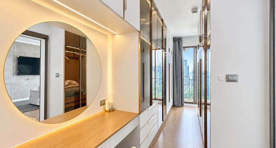 For rent and for sale 4 bedrooms condo in Watthana, Bangkok
