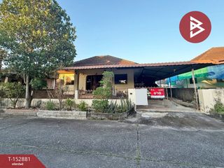 For sale 3 bedrooms townhouse in Mueang Lamphun, Lamphun