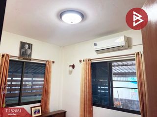 For sale 3 bedrooms townhouse in Mueang Lamphun, Lamphun