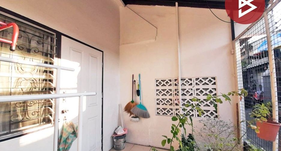 For sale 1 bed townhouse in Bang Phli, Samut Prakan