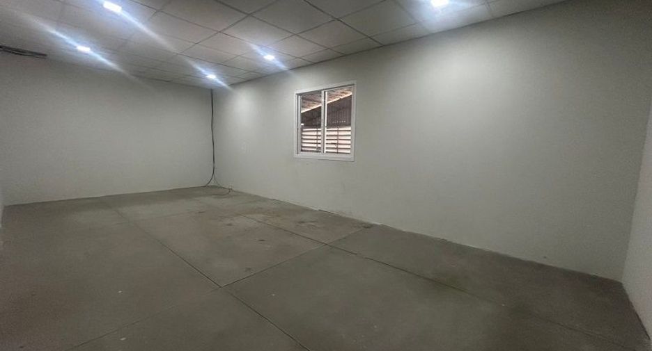 For rent 2 bedrooms warehouse in Sam Phran, Nakhon Pathom