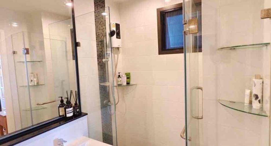 For sale and for rent 2 bedrooms condo in Bang Phlat, Bangkok