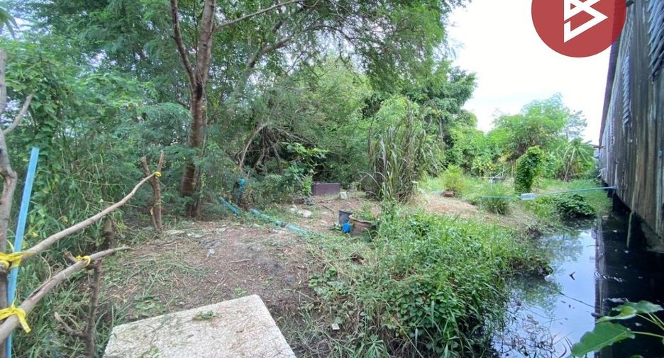 For sale 2 bedrooms townhouse in Mueang Samut Sakhon, Samut Sakhon
