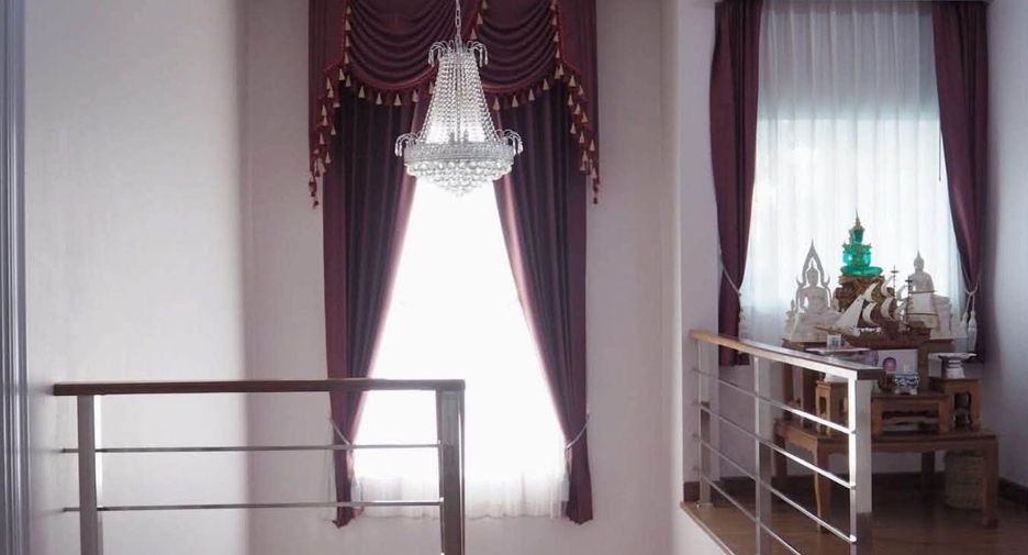 For rent 6 bedrooms villa in San Sai, Chiang Mai