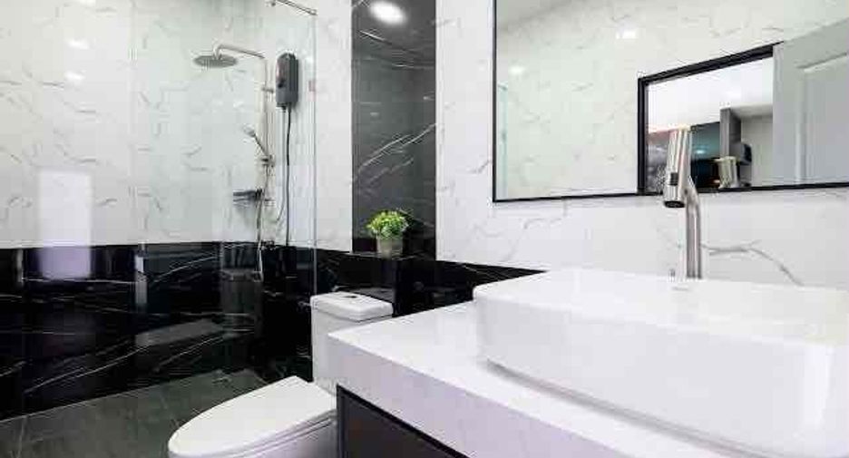 For rent 5 bedrooms villa in Jomtien, Pattaya