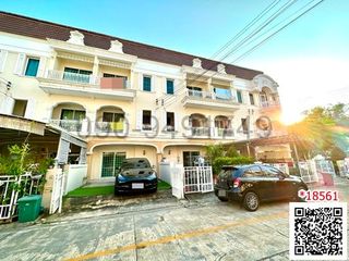 For sale 3 bedrooms townhouse in Phasi Charoen, Bangkok