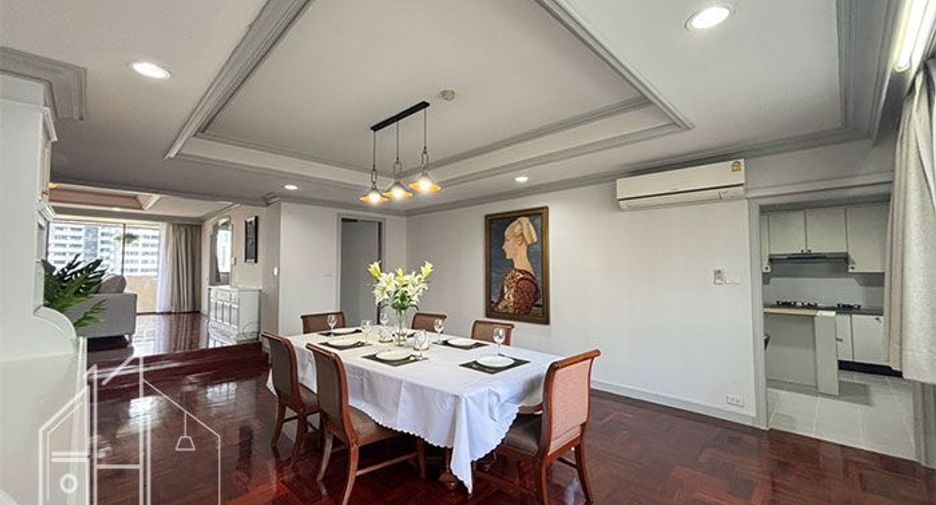 For rent 3 bedrooms apartment in Watthana, Bangkok