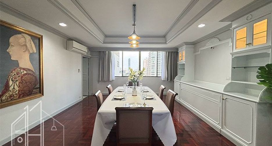 For rent 3 bedrooms apartment in Watthana, Bangkok