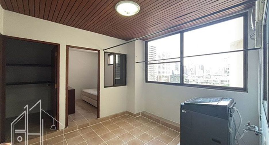 For rent 3 bedrooms apartment in Watthana, Bangkok