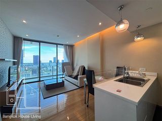 For rent 1 bed condo in Khlong Toei, Bangkok