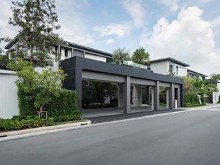 For sale 6 bedrooms house in Saphan Sung, Bangkok