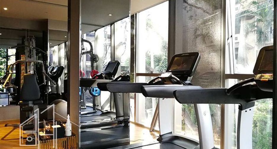 For rent 3 bedrooms condo in Watthana, Bangkok