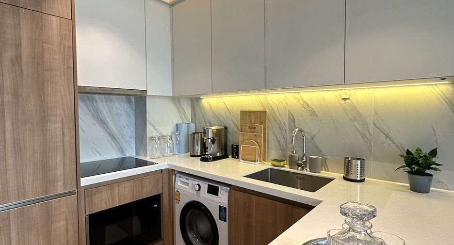 Wohnung zur Miete mit 2 Zimmer in Khlong Toei, Bangkok