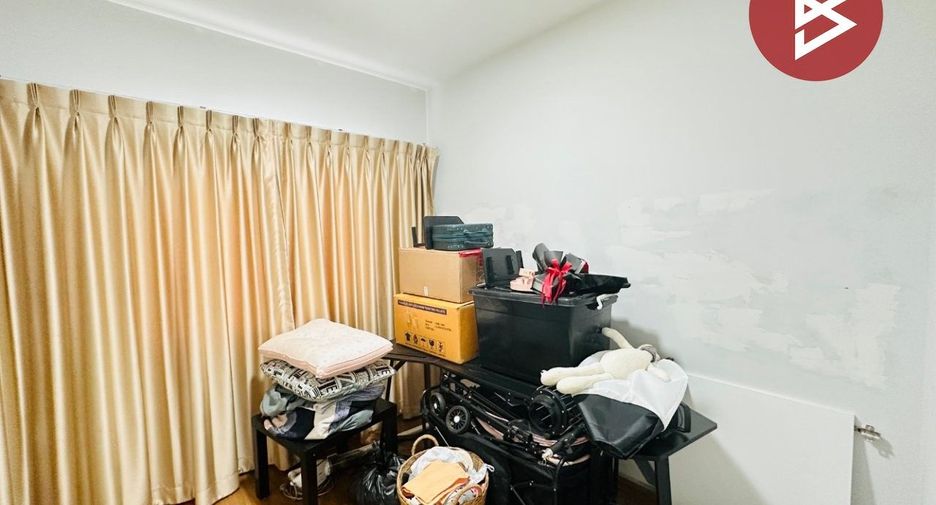 For sale 3 ベッドルーム retail Space in Bang Sao Thong, Samut Prakan