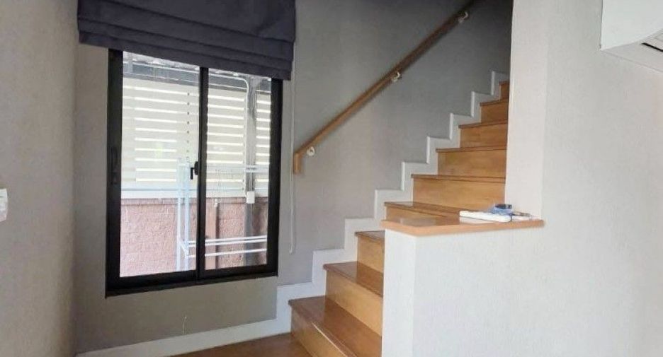 For sale 3 bedrooms house in Mueang Pathum Thani, Pathum Thani